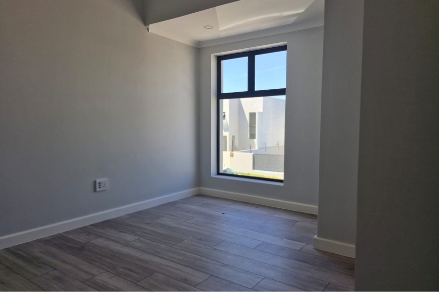 42 Bedroom Property for Sale in Sandown Western Cape